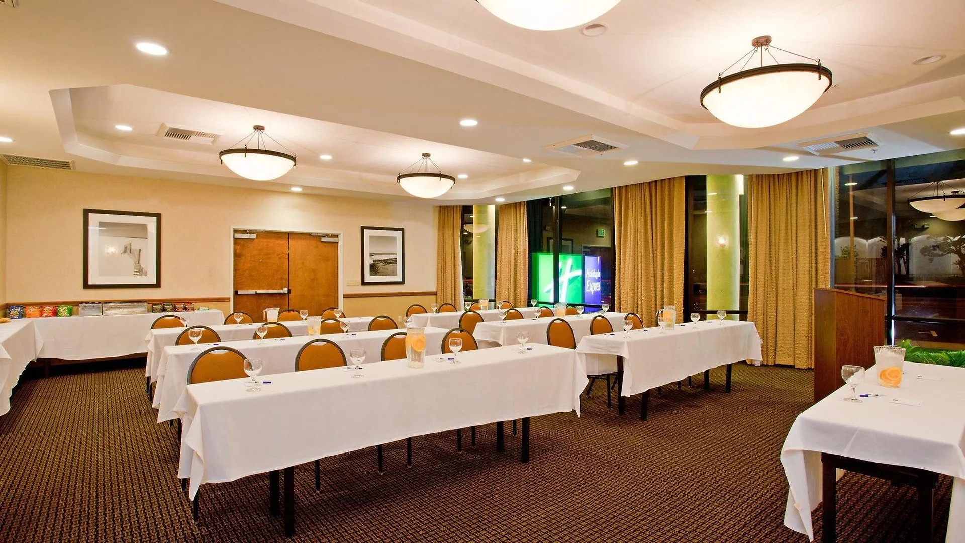 Holiday Inn Express Newport Beach By Ihg United States
