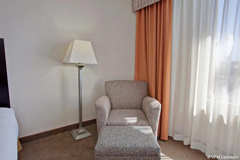Holiday Inn Express Newport Beach By Ihg 3*,