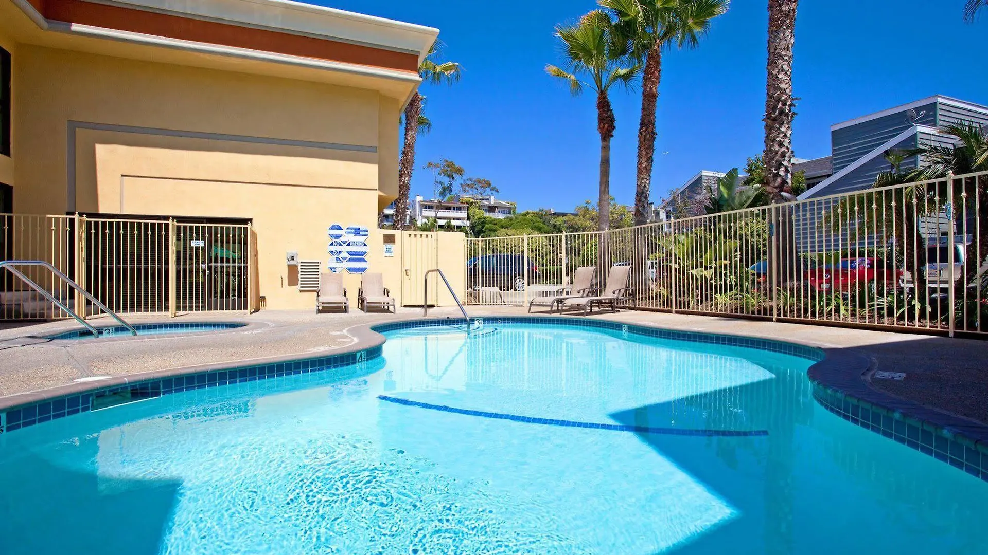 *** Ośrodek wypoczynkowy Holiday Inn Express Newport Beach By Ihg Stany Zjednoczone Ameryki