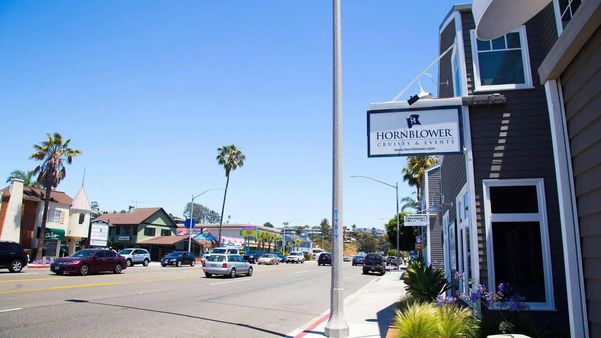 Holiday Inn Express Newport Beach By Ihg Semesteranläggning (resort)